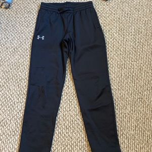 Under Armour kids black jogger sweats. Sz YLG